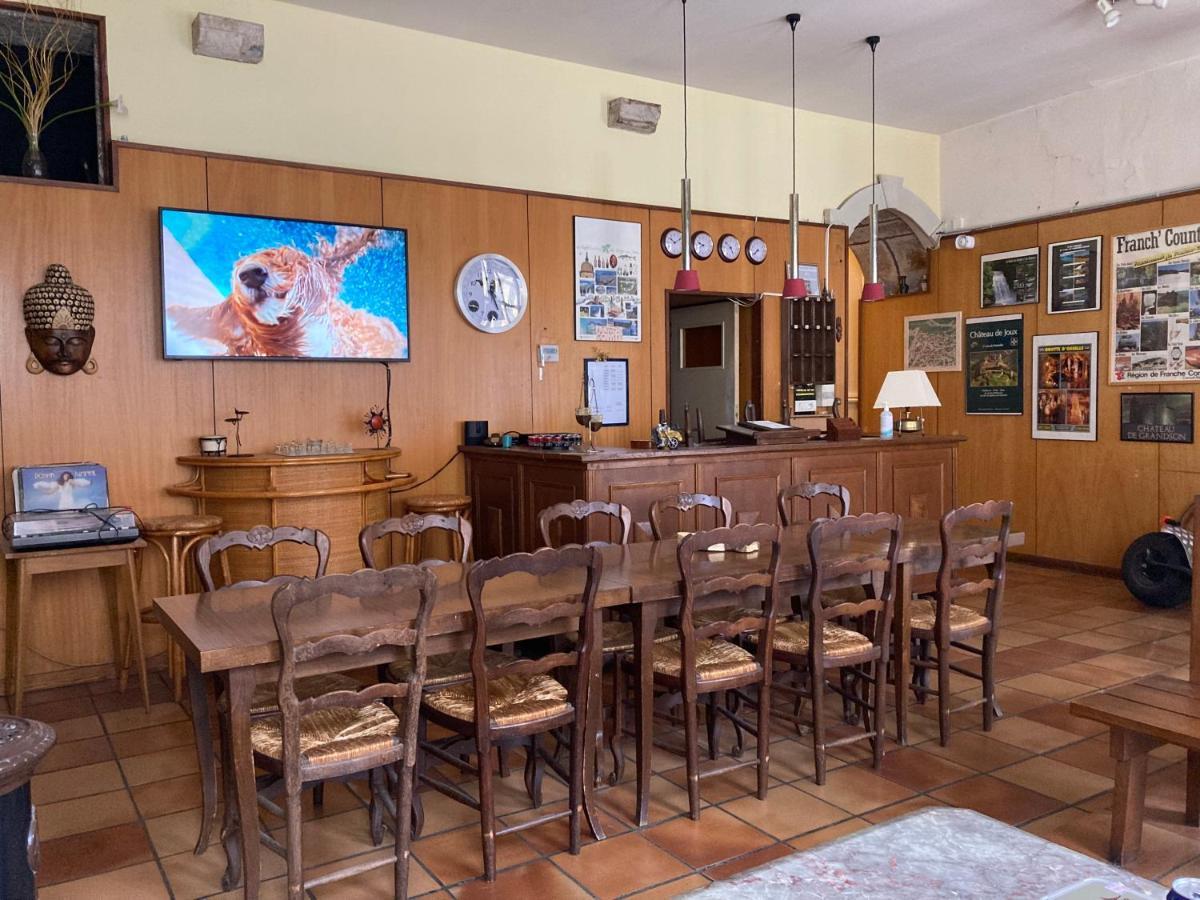 Ancien Hotel Plein De Charme Бом-ле-Дам Екстериор снимка