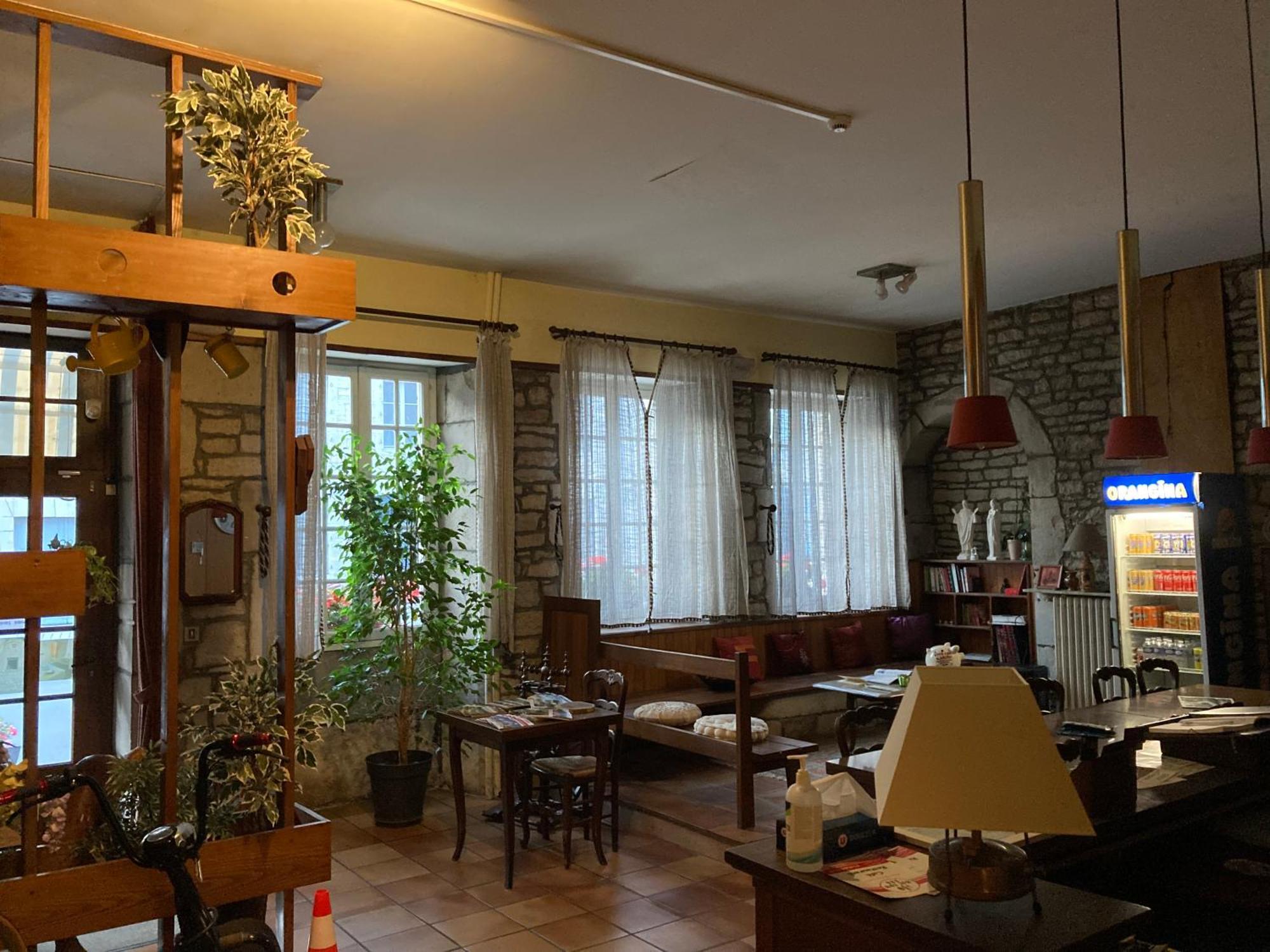 Ancien Hotel Plein De Charme Бом-ле-Дам Екстериор снимка
